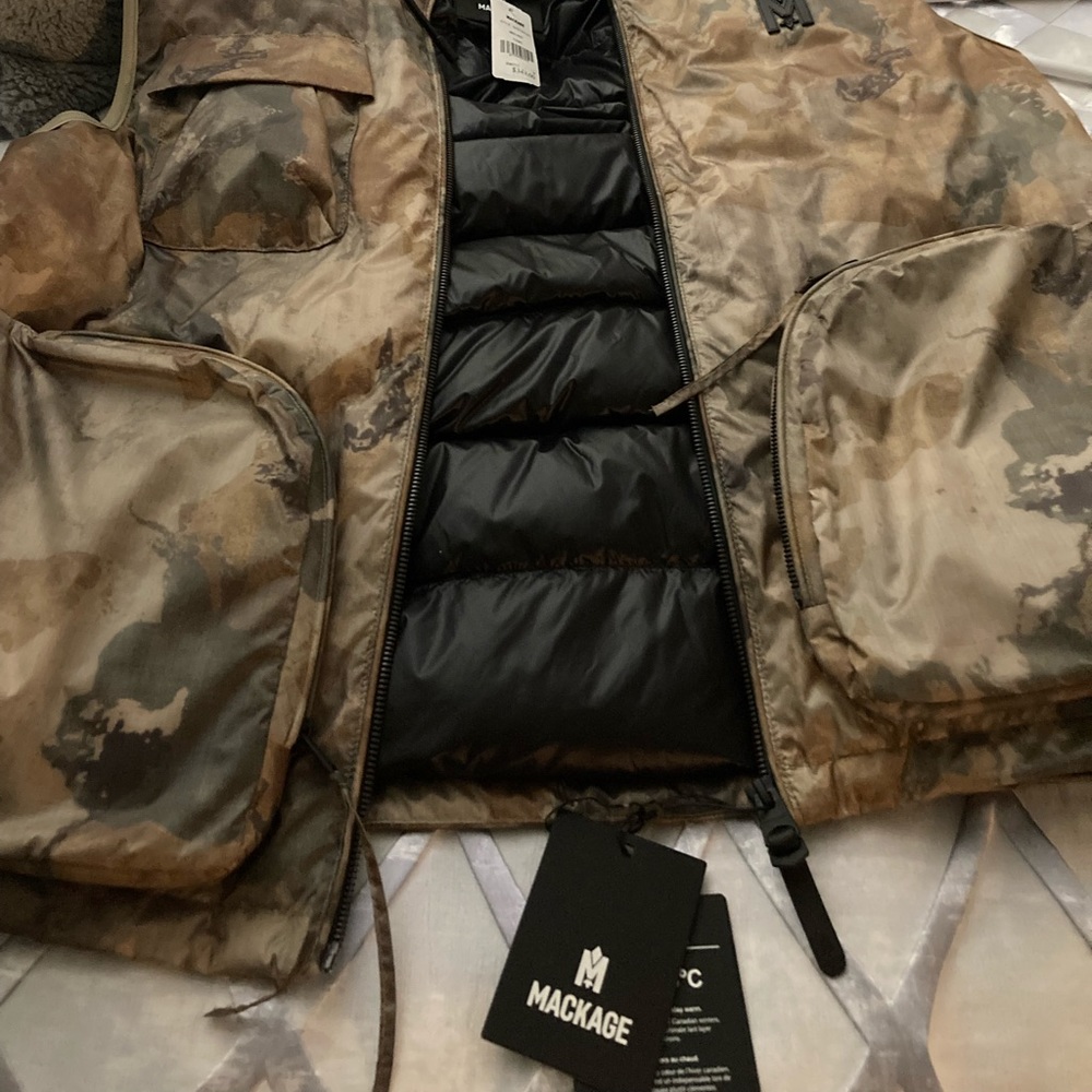 Mackage vest new with tags